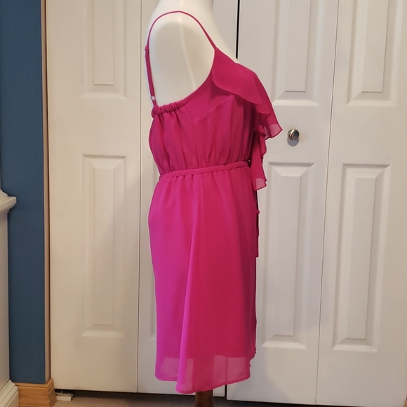 ❤️ 2/$25 … Fuchsia dress - Picture 3 of 7
